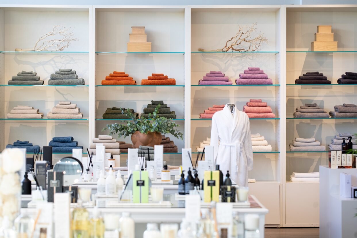 Elte, Toronto