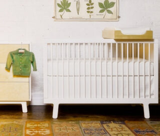 crib at BB Buggy in Toronto