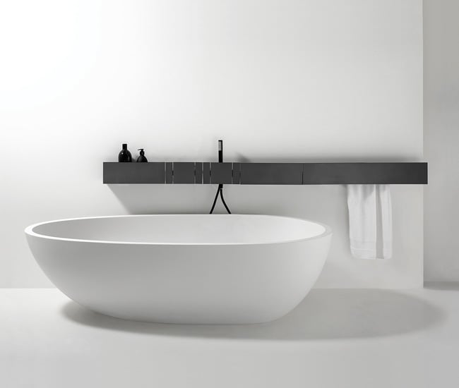Agape freestanding bathtub