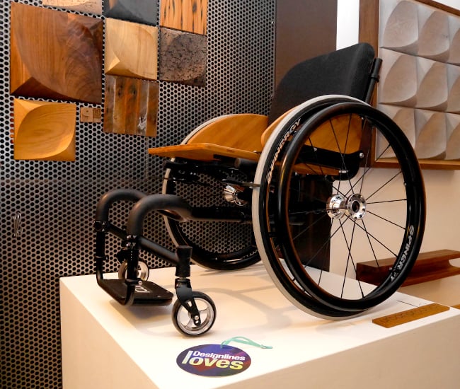 DL-Web-DLloves-Jan21-wheelchair