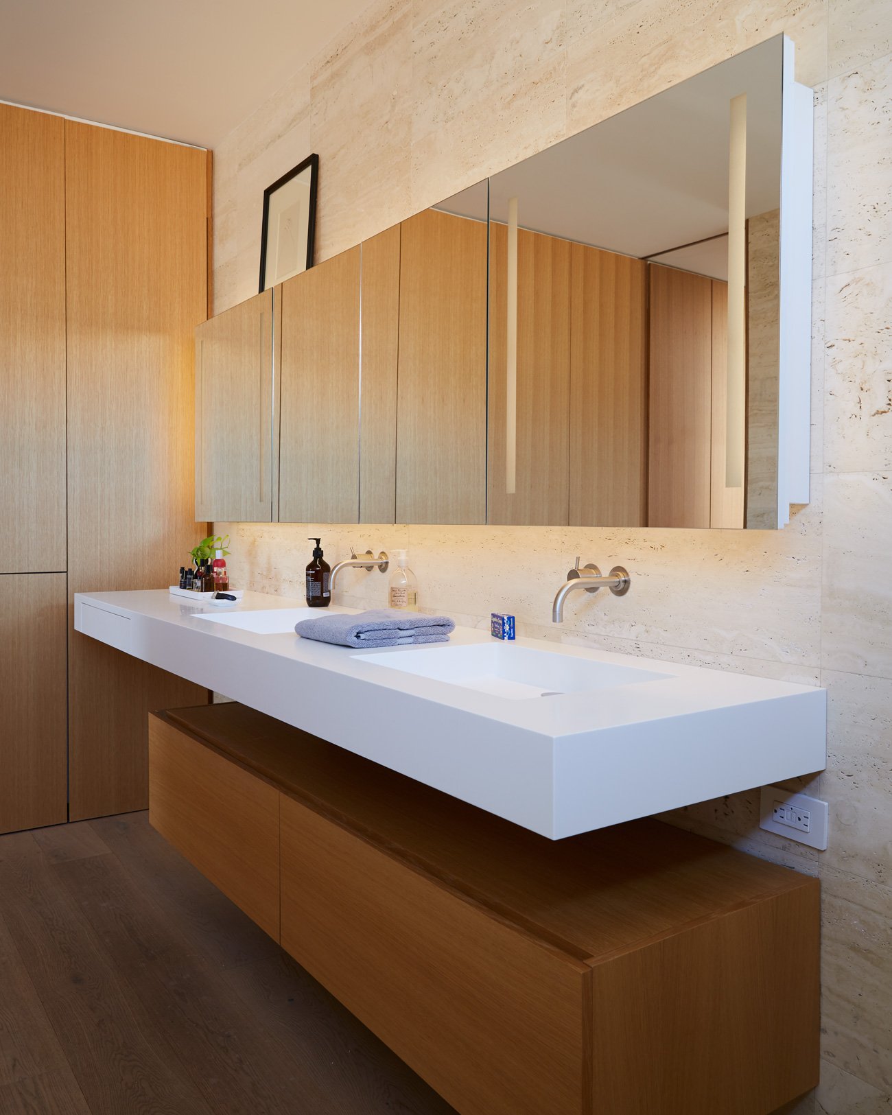 architect Angela Tsementzis - cabinetry by O’Sullivan Millwork