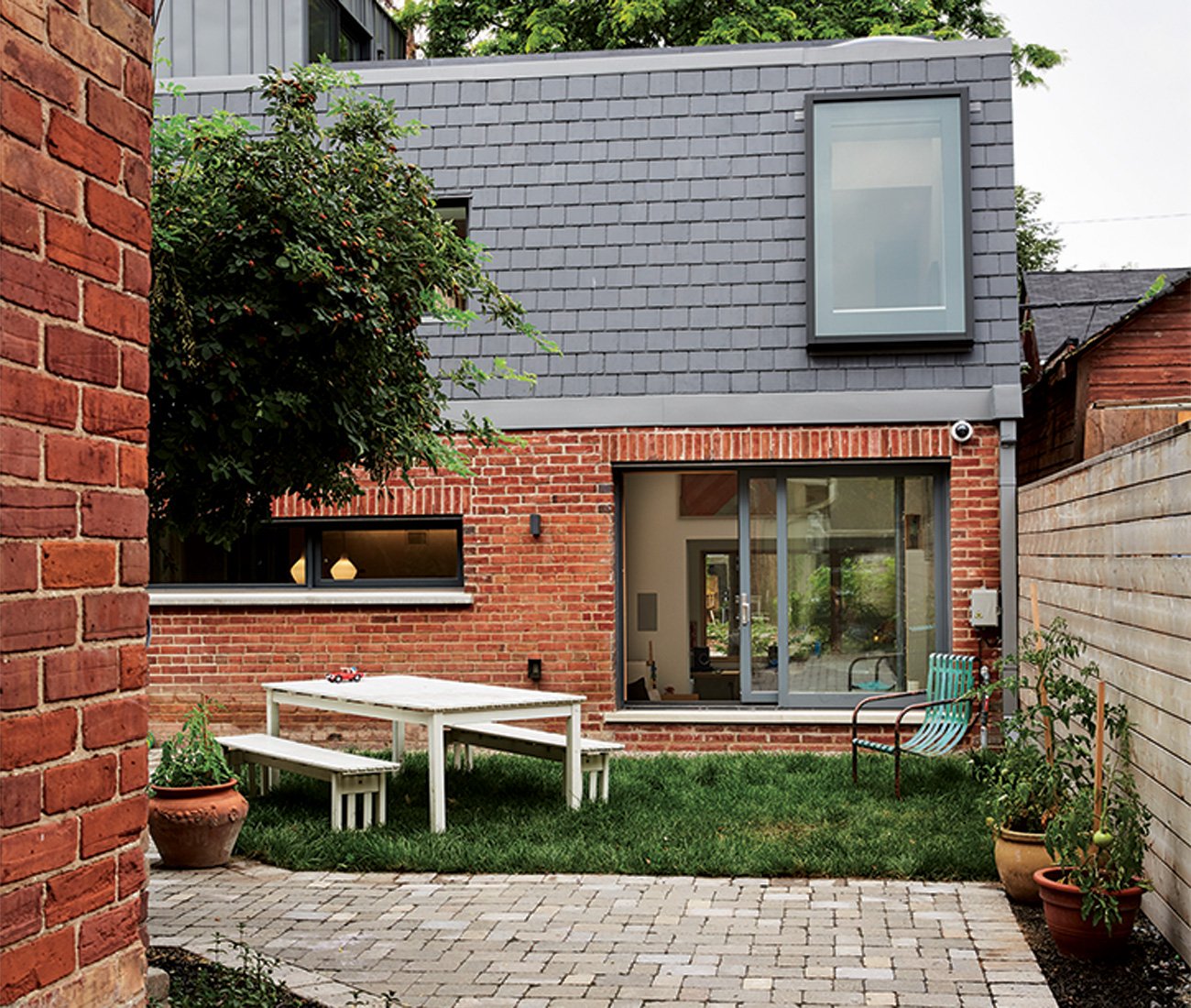 Laneway Home Toronto - coach house by Archetype Construction