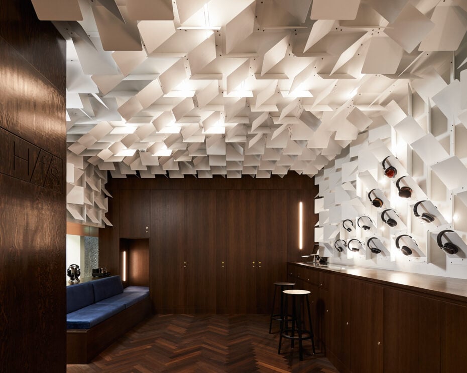 Headfoneshop, an audiophile hangout designed by Batay-Csorba Architects