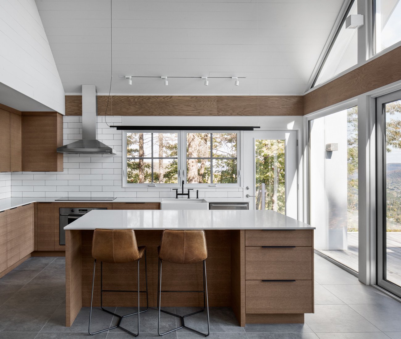 High Altitude Style House - Toronto designer Jane Hope Mont Suisse