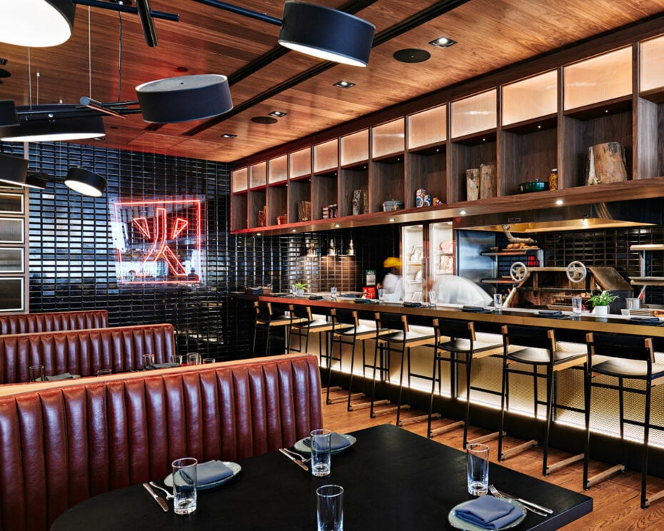 Toronto restaurant Kōjin, view of the interiors with the bar section
