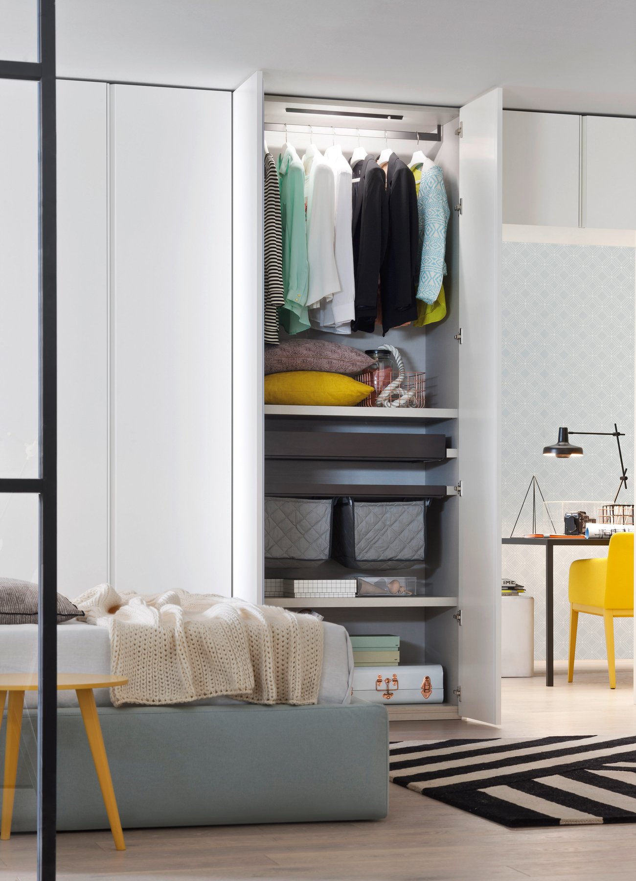 Custom European Closets - Trevisana Kitchens & Interiors - built in closets Toronto