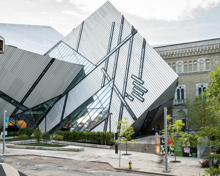 ROM Crystal Toronto by architect Daniel Libeskind