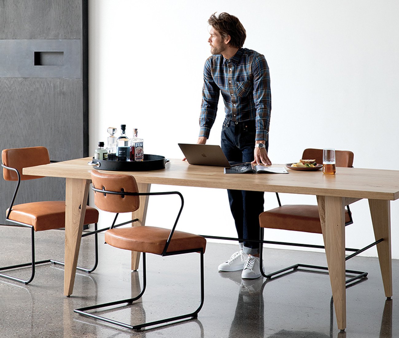 Queen West shops - CB2