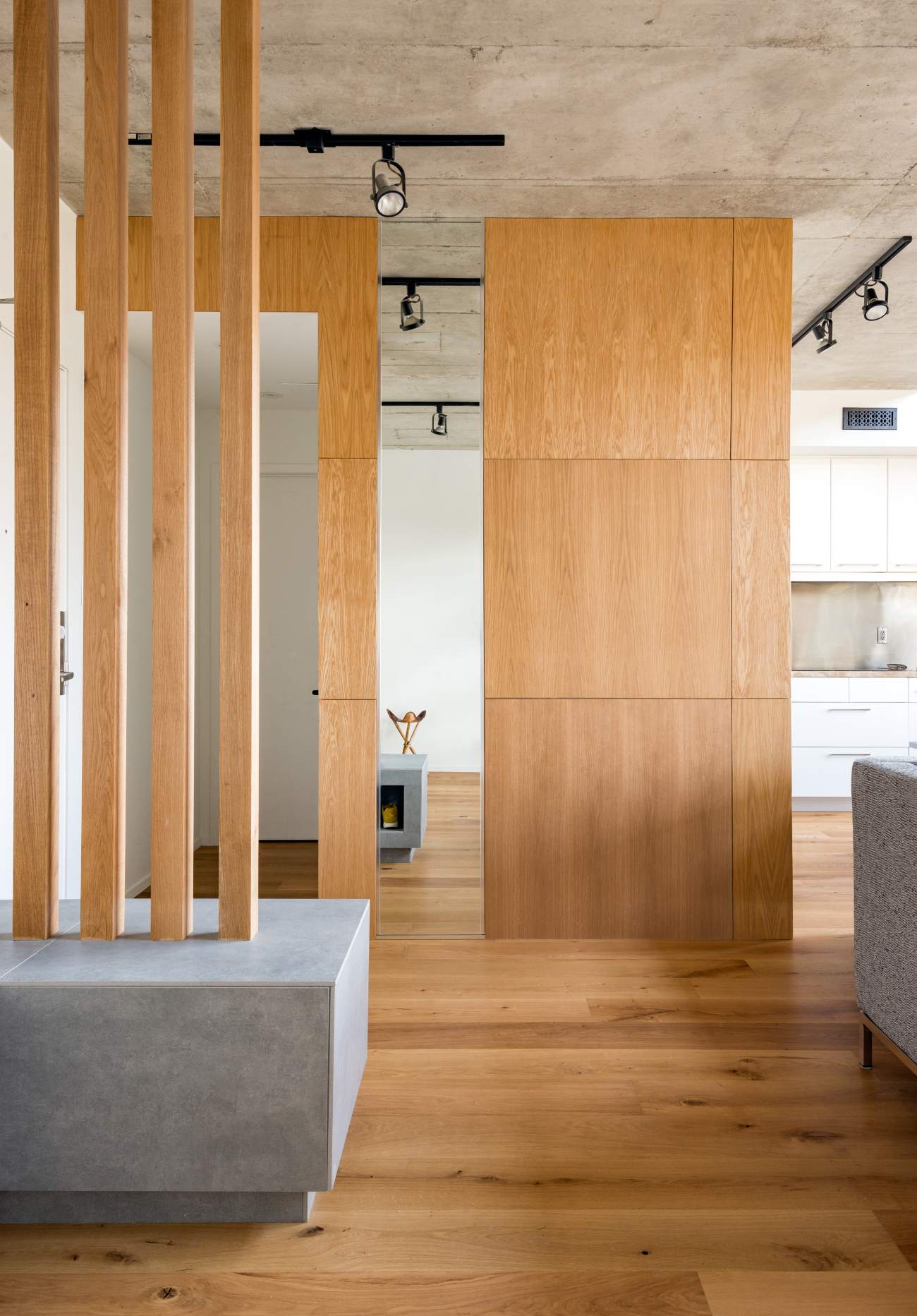Enclosed loft - Tura Cousins Wilson