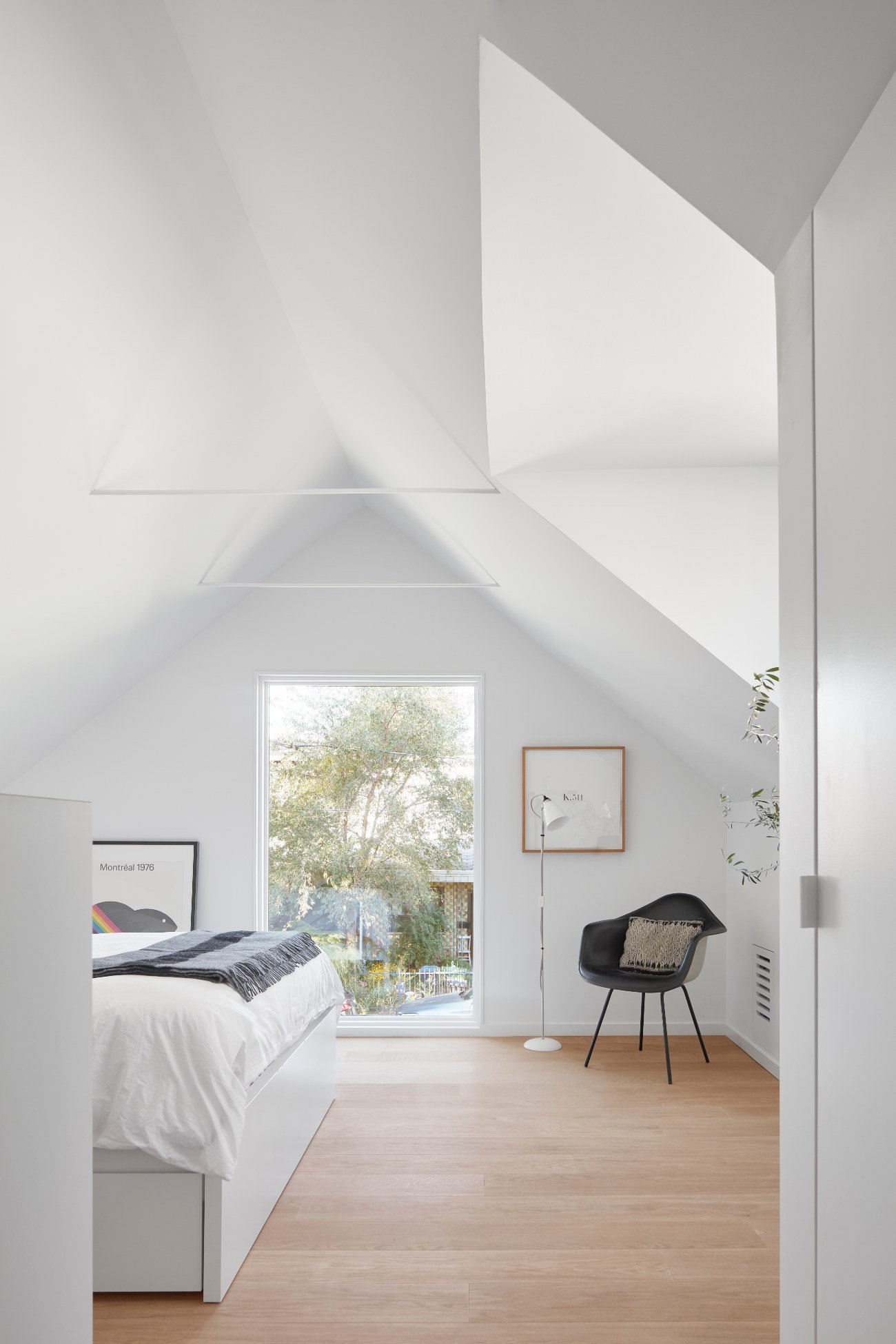 Modern coach house - stéphane monnet 