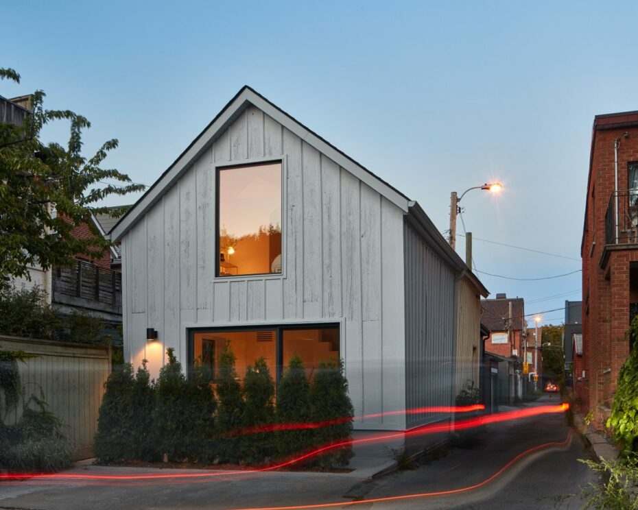 modern laneway home - Coach house
