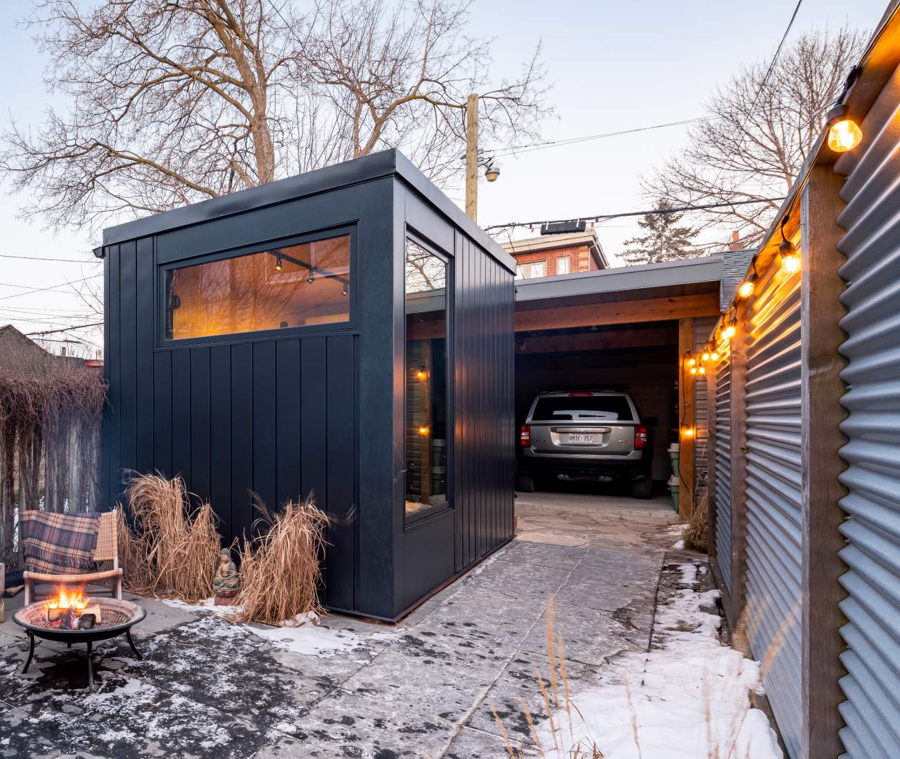 prefab home office shed Toronto - MacroSpace