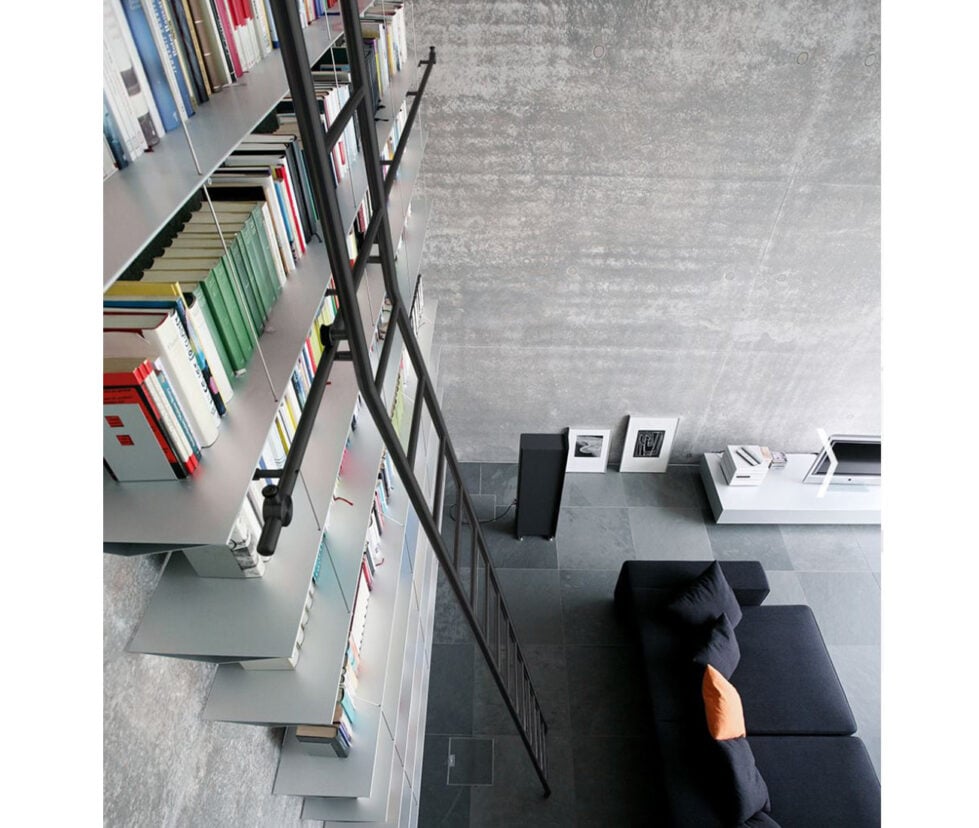 Sliding bookcase ladder