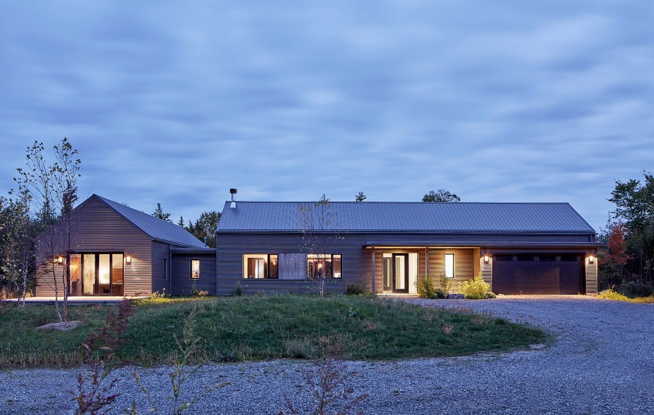 Off grid Farmhouse - living off grid in Ontario