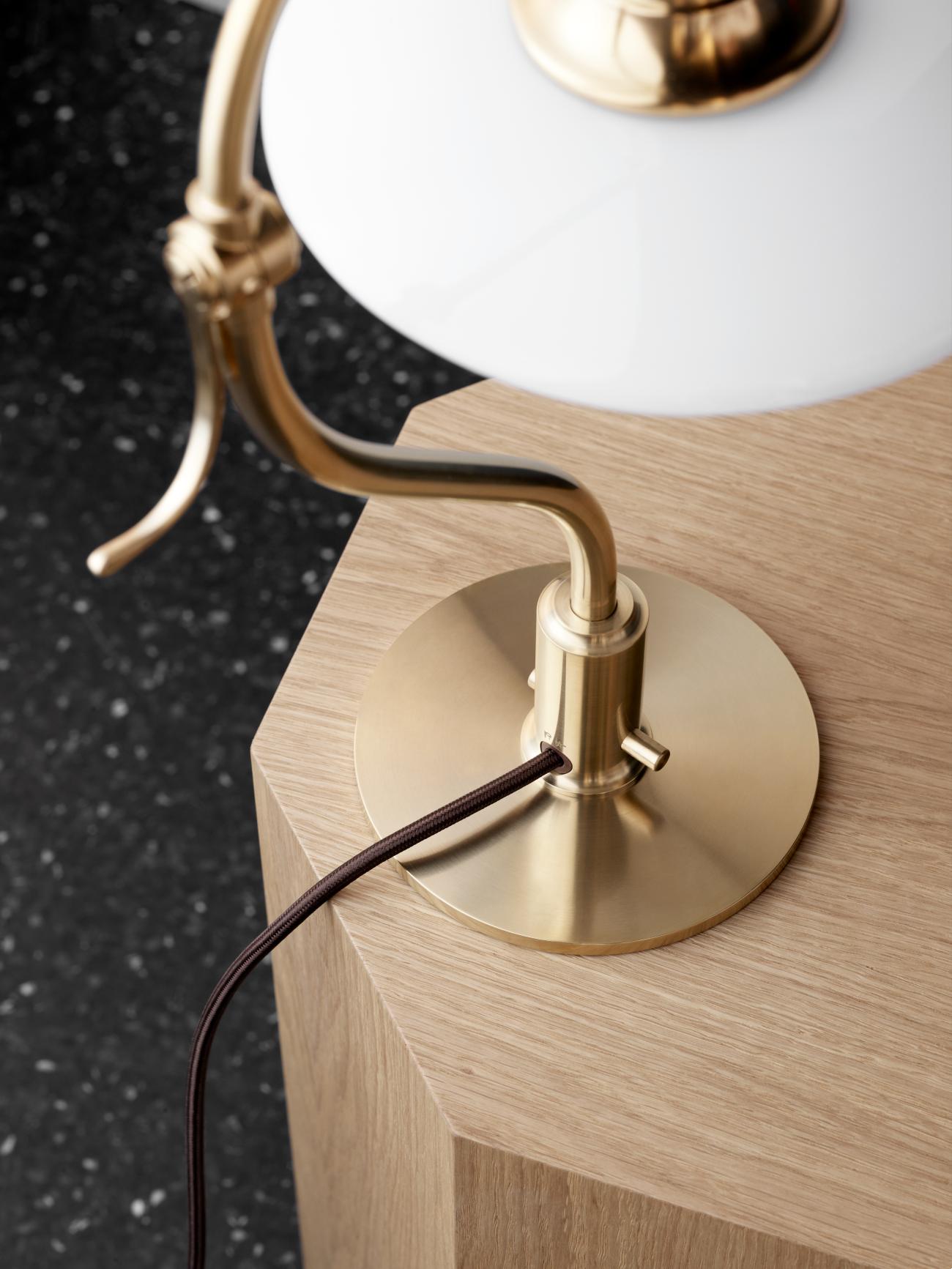 Question Mark lamp - Louis Poulsen