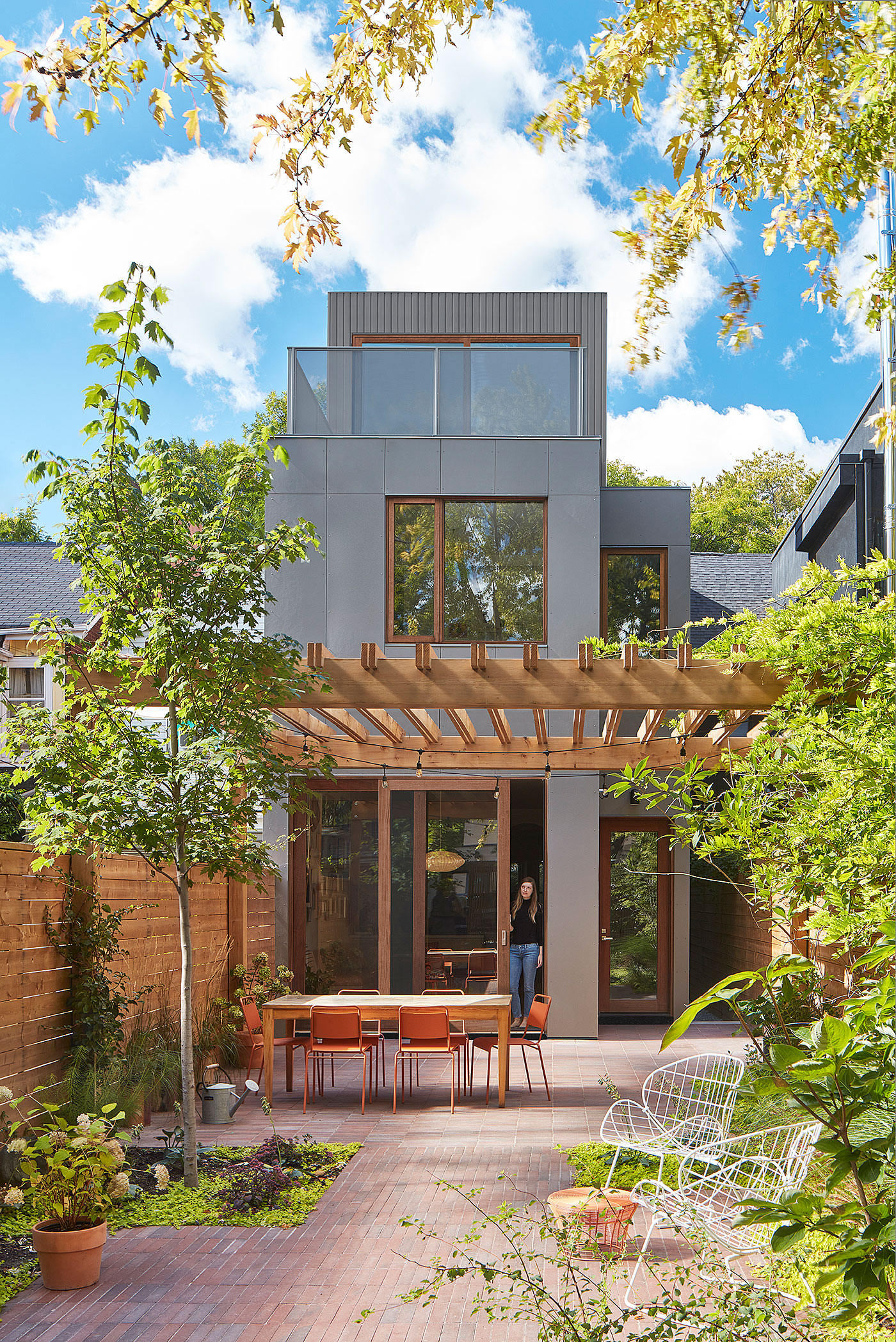Flow House by Dubbeldam Architecture + Design