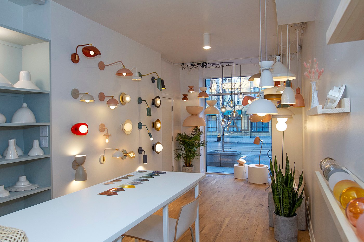 Luminaire Authentik Toronto