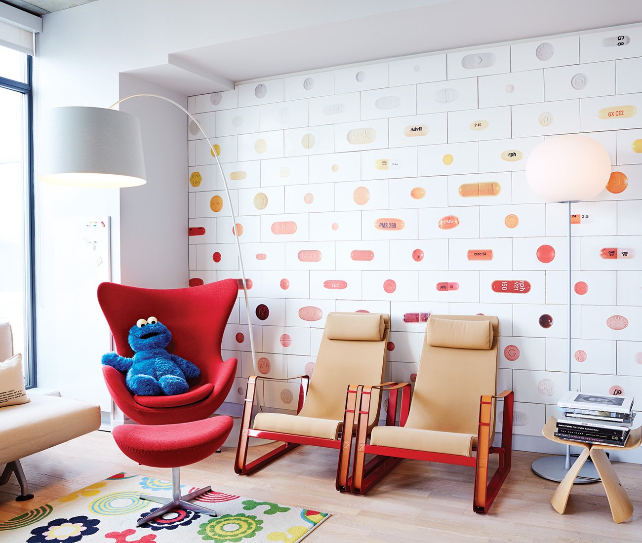 Maximalist Decor family room with a clinical settings