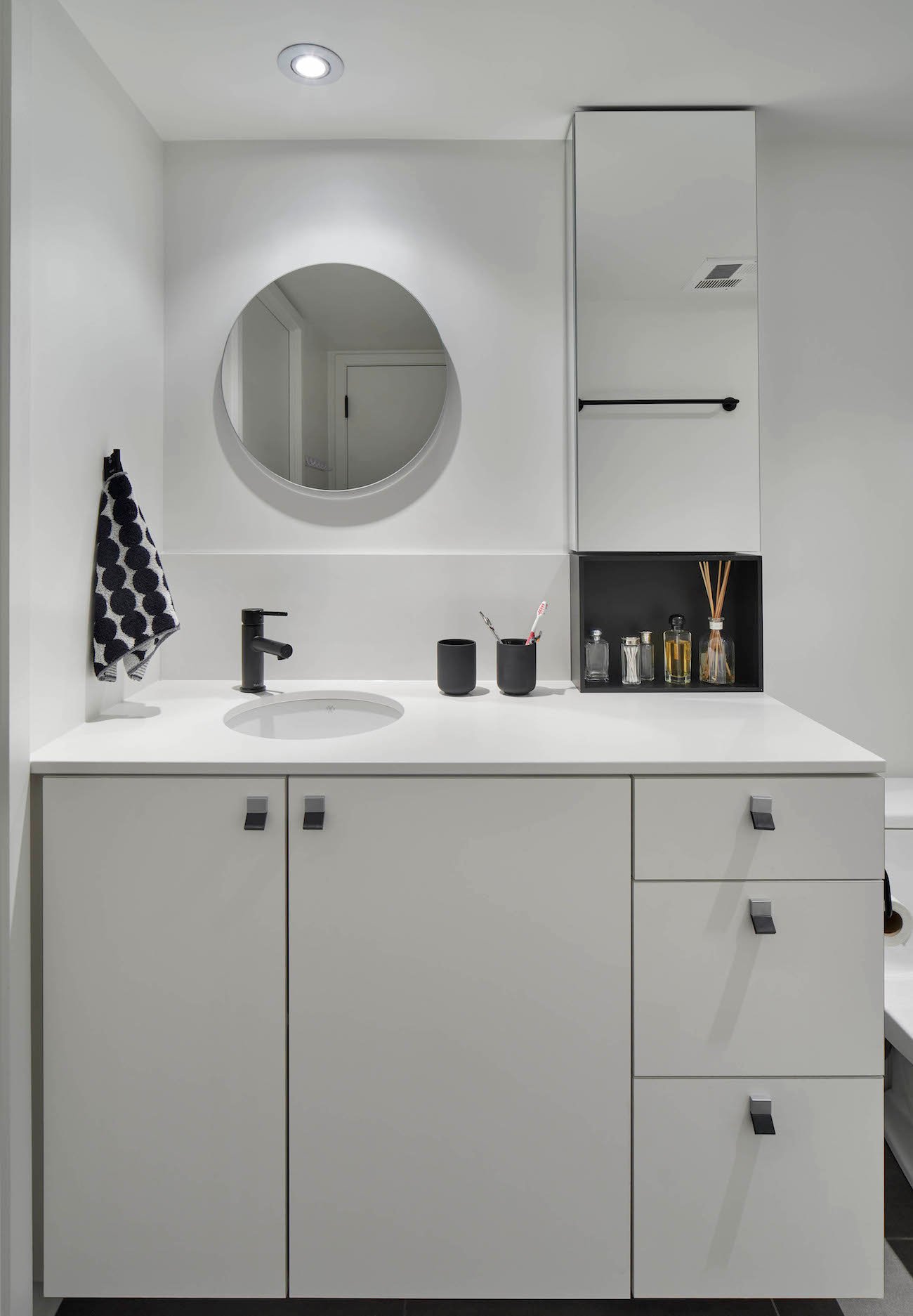 white bathroom vanity