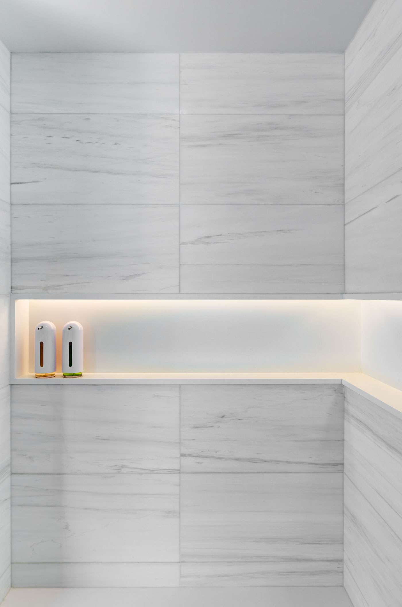 doorless showers