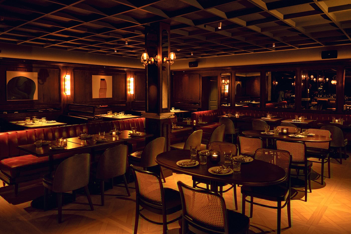 Parquet restaurant seating area - French Bistro in Toronto