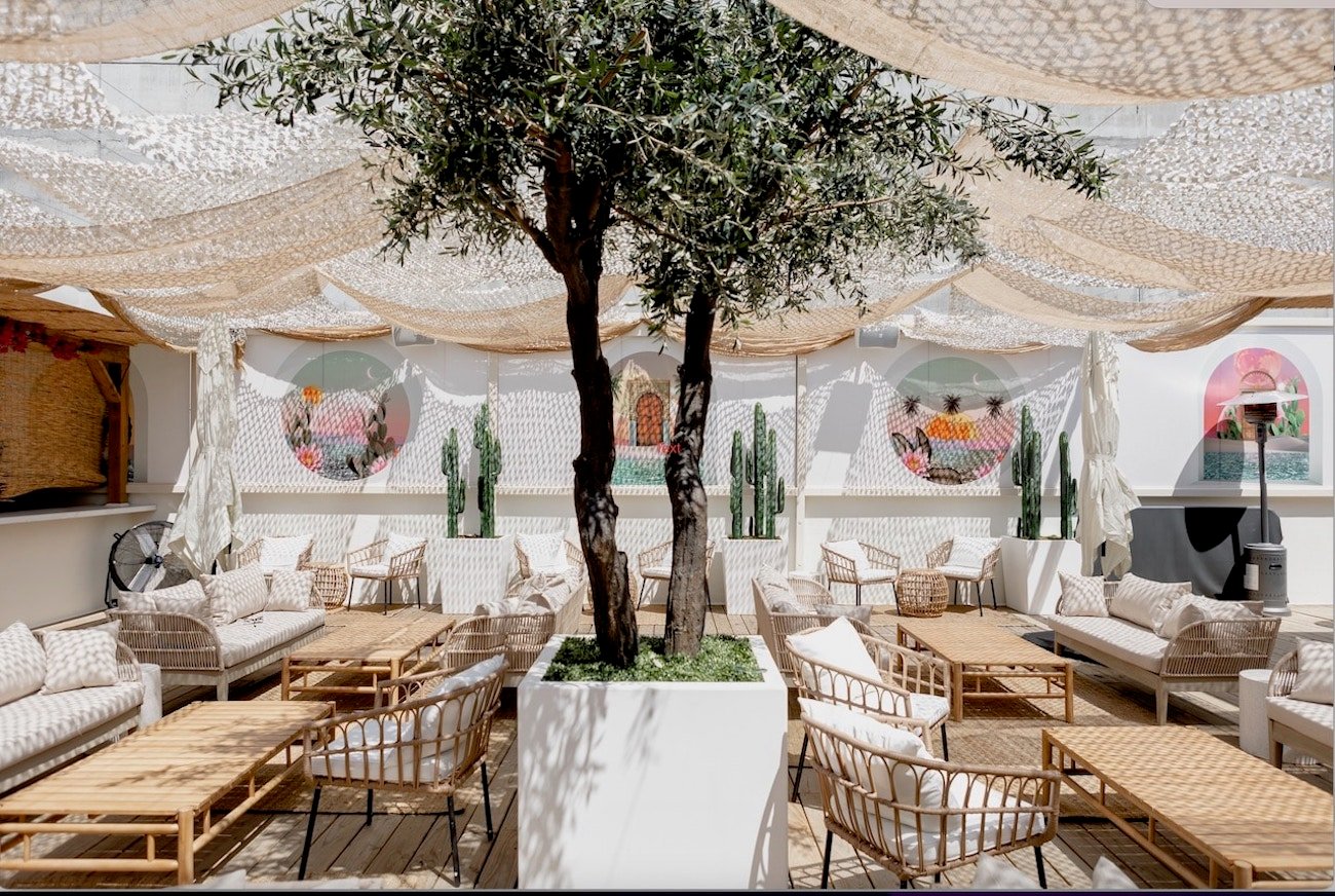 Soluna’s patio in Toronto offers a beachy and free-spirited ambiance