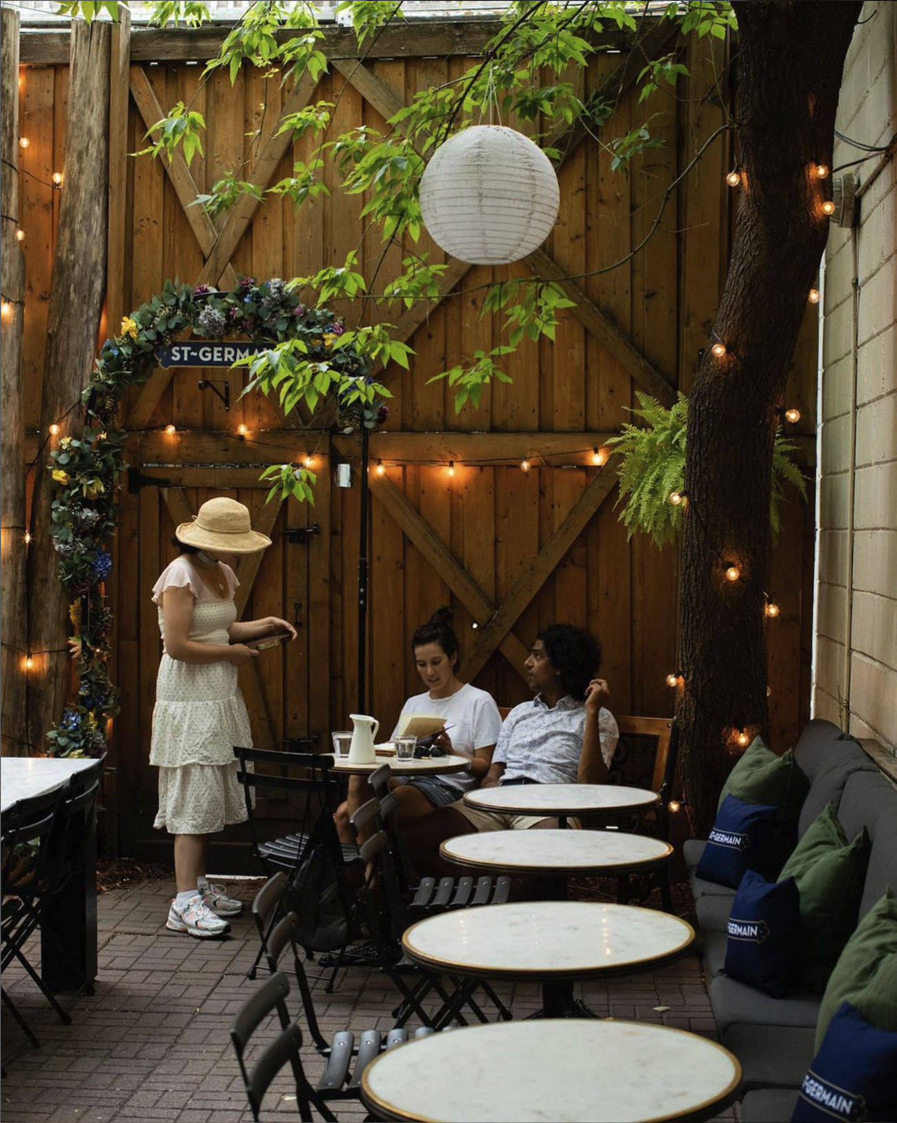 Bar Pompette, French dining in Toronto