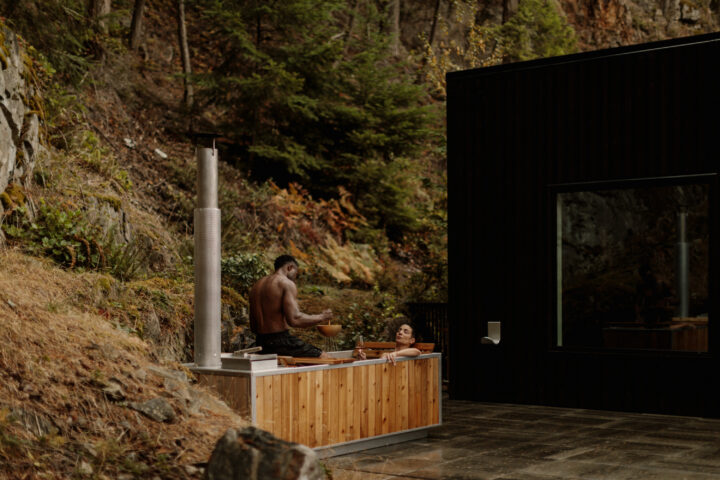 GOODLAND - Wood Burning Hot Tub