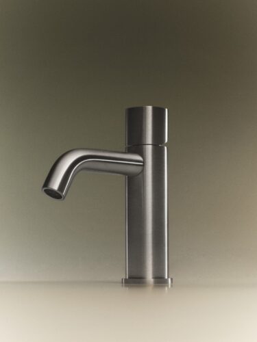Modern sink faucet