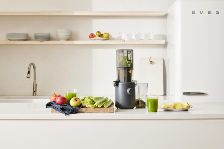 Hurom Juicer