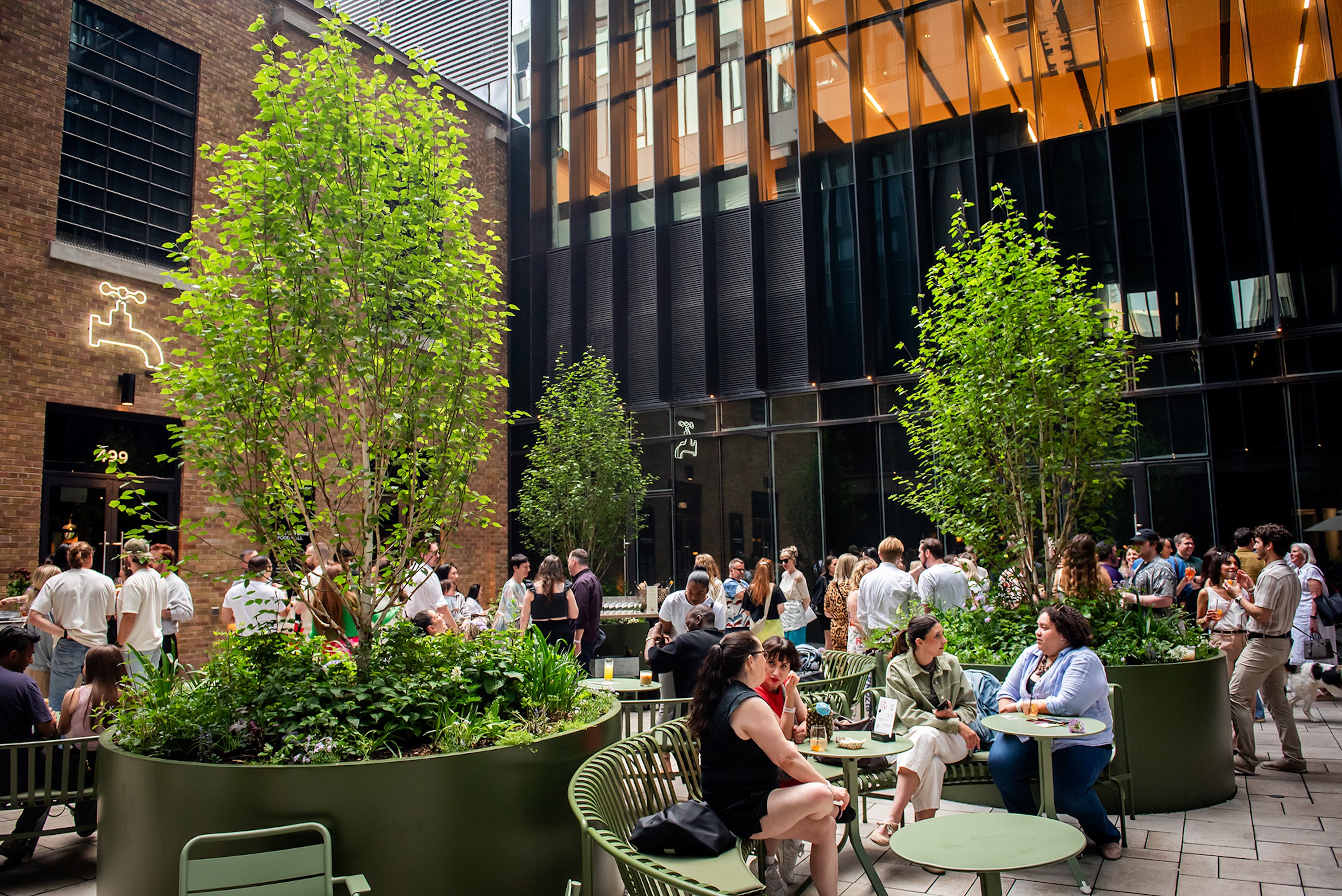 Waterworks Patios - Toronto restaurants and bars
